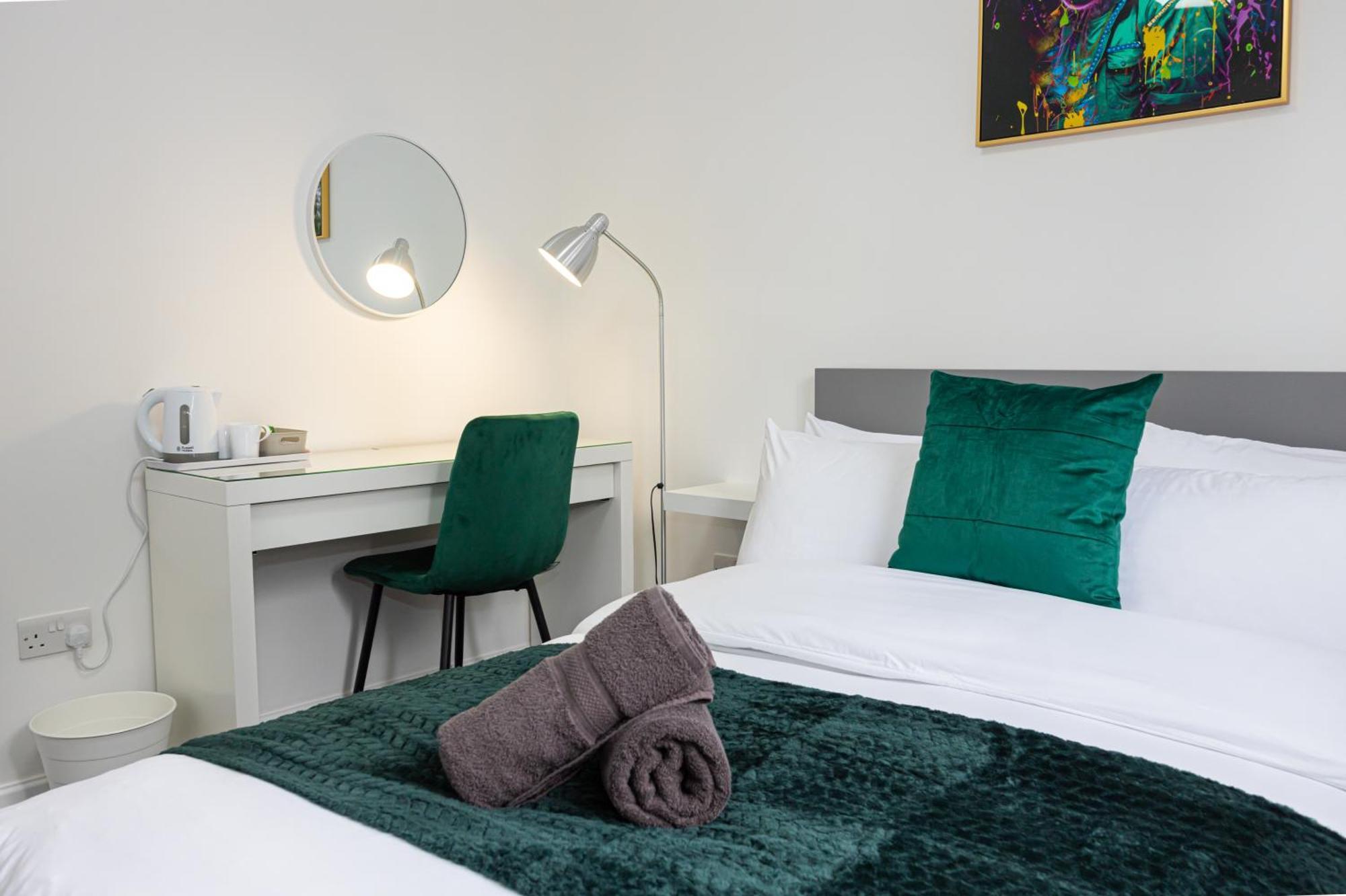 The Kent- Luxury Rooms Манчестер Екстер'єр фото