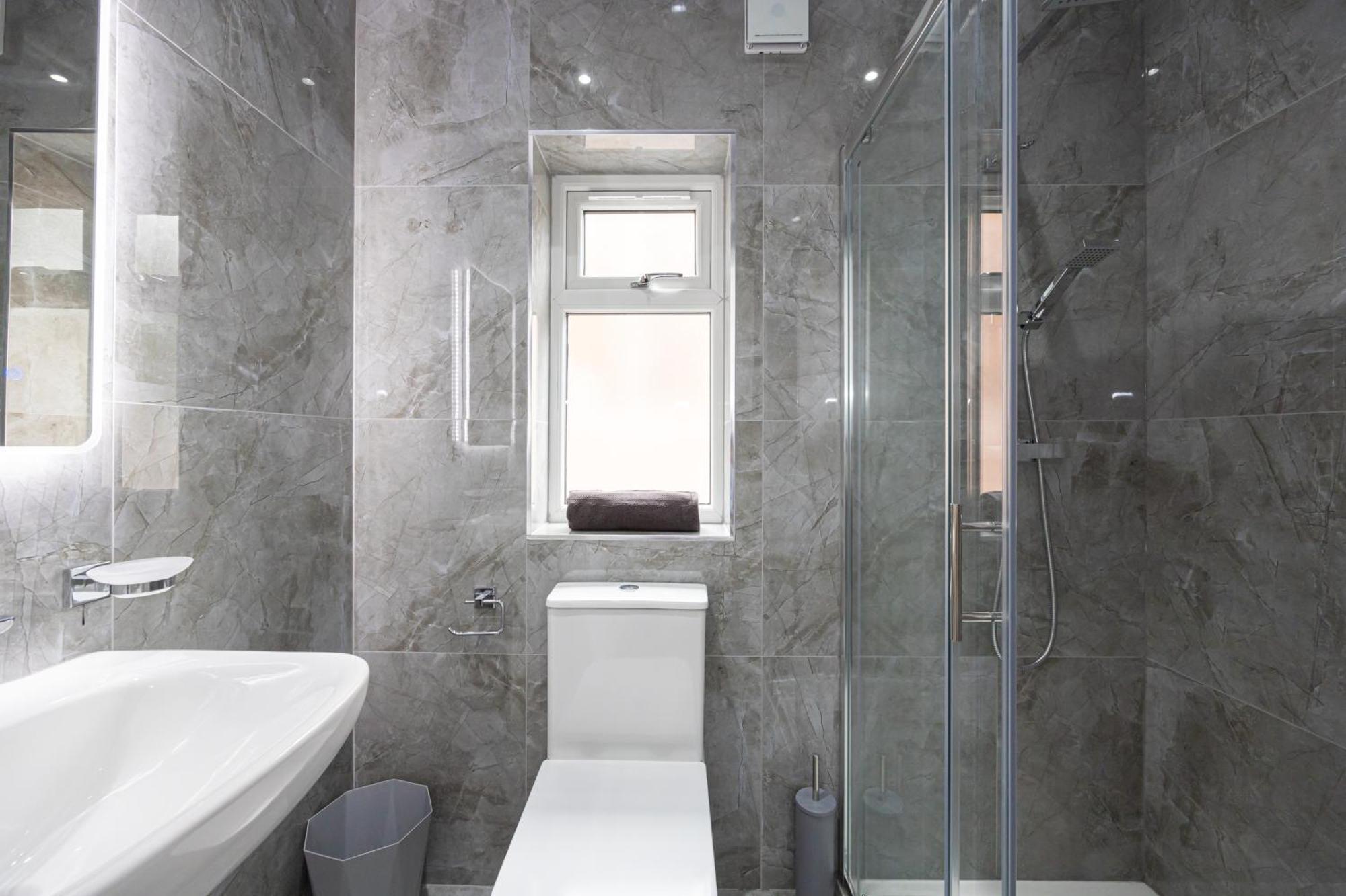 The Kent- Luxury Rooms Манчестер Екстер'єр фото